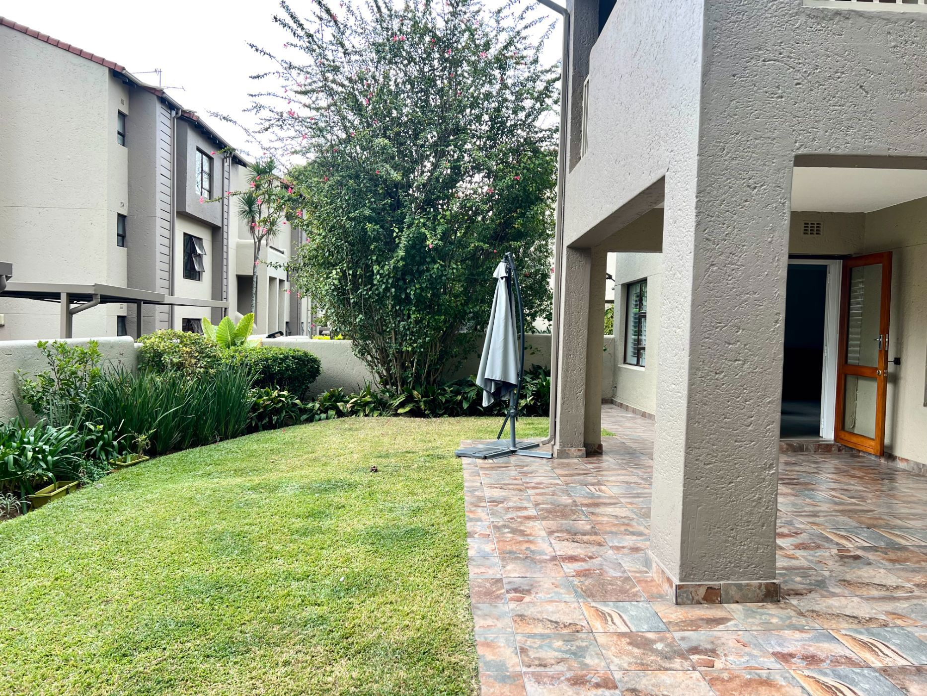 Apartment to rent in Morningside, Sandton - JBL1743458