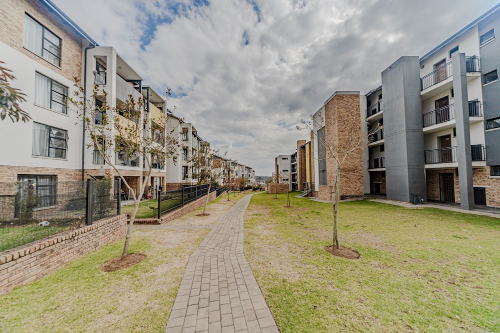 Apartment to rent in Rooihuiskraal North - CNL1743548 Apartment to rent in Rooihuiskraal North - CNL1743548
