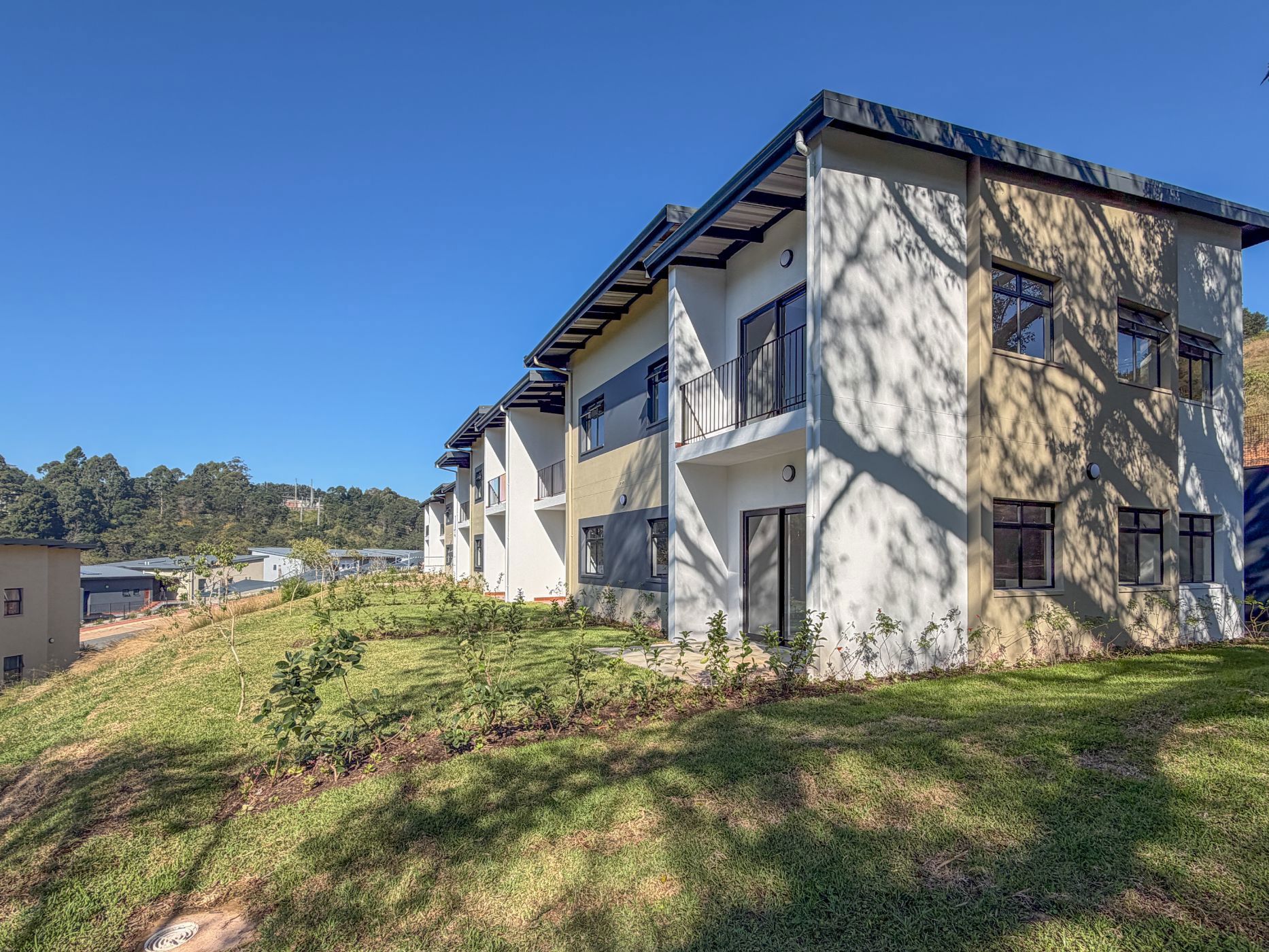 Apartment for sale in Waterfall, Upper Highway - 1KF1743498