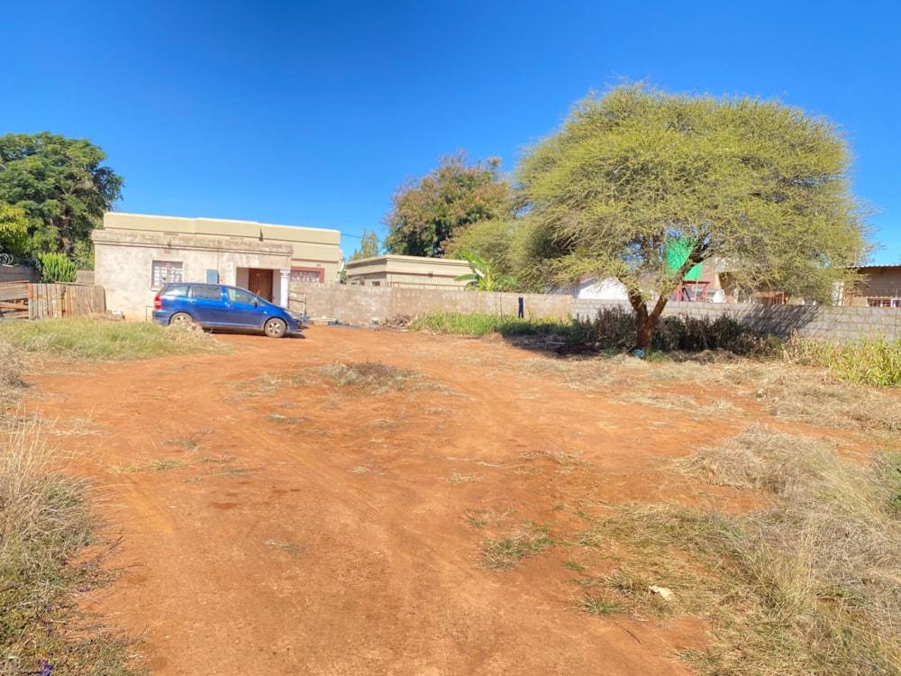 House for sale in Tlokweng, Botswana - 3BO1744525