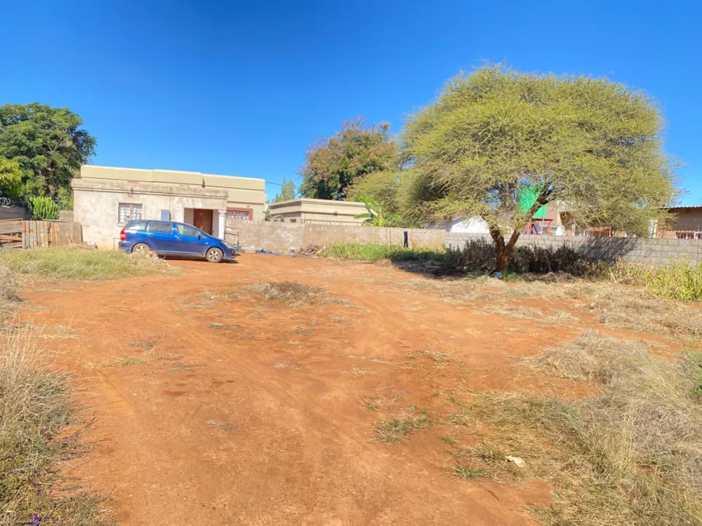 House for sale in Tlokweng, Botswana - 3BO1744525 House for sale in Tlokweng, Botswana - 3BO1744525