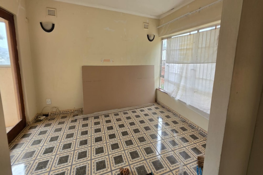 House for sale in Chatsworth, KwaZulu-Natal - 1WB1746594