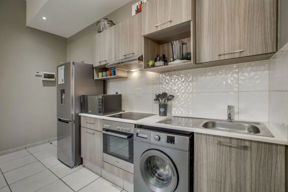 Apartment for sale in Rosebank, Johannesburg - HP1743605