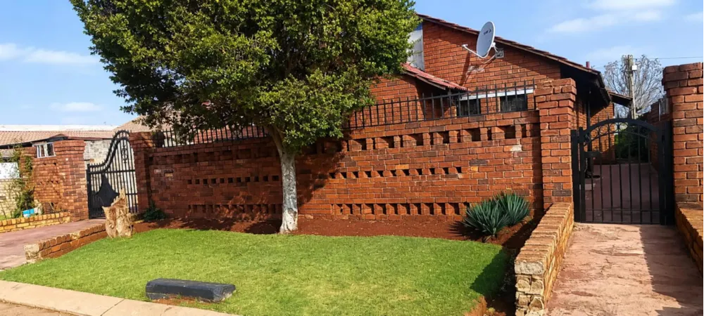 House for sale in Vosloorus - BOK1743611 House for sale in Vosloorus - BOK1743611