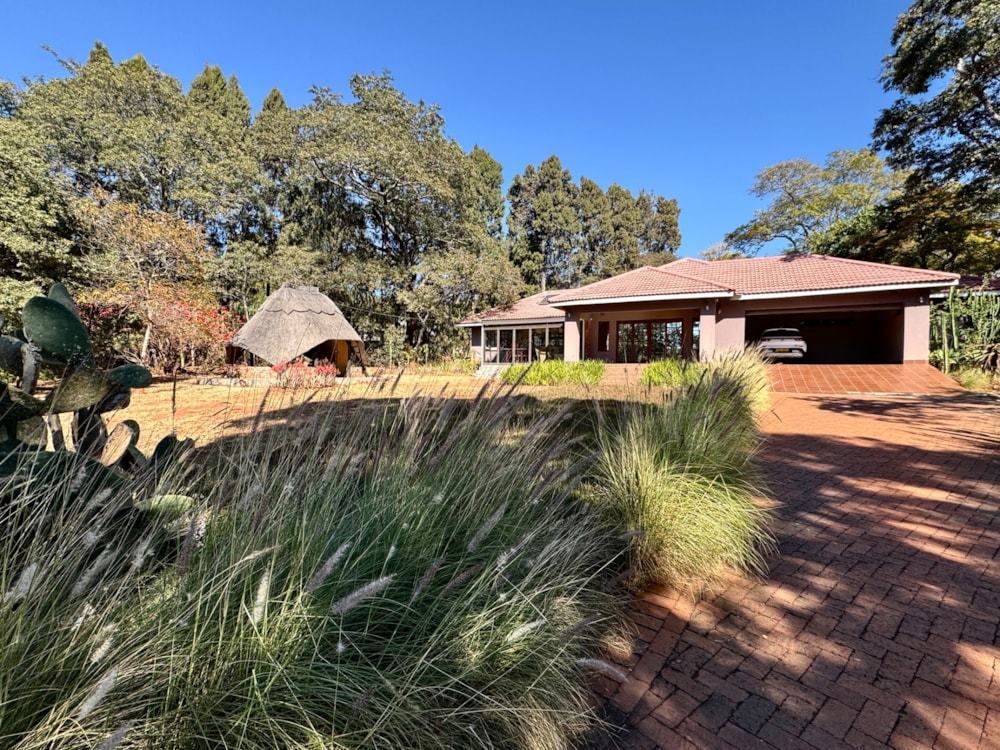 House to rent in Chisipite, Zimbabwe - 3ZB1743615 House to rent in Chisipite, Zimbabwe - 3ZB1743615
