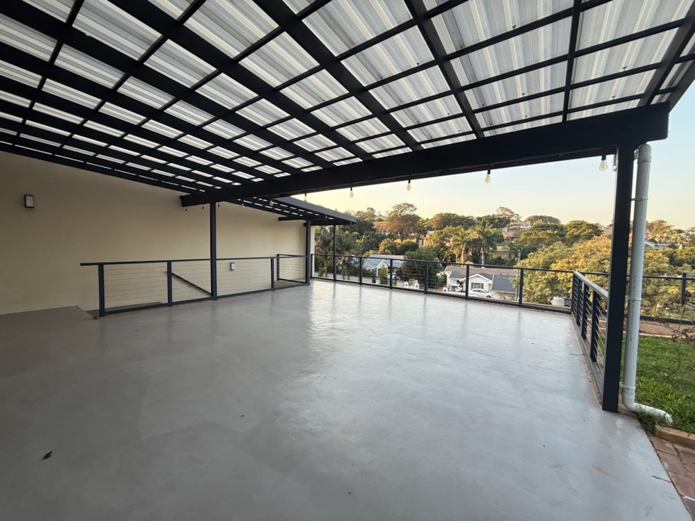 Townhouse to rent in La Lucia - 1ND1743727