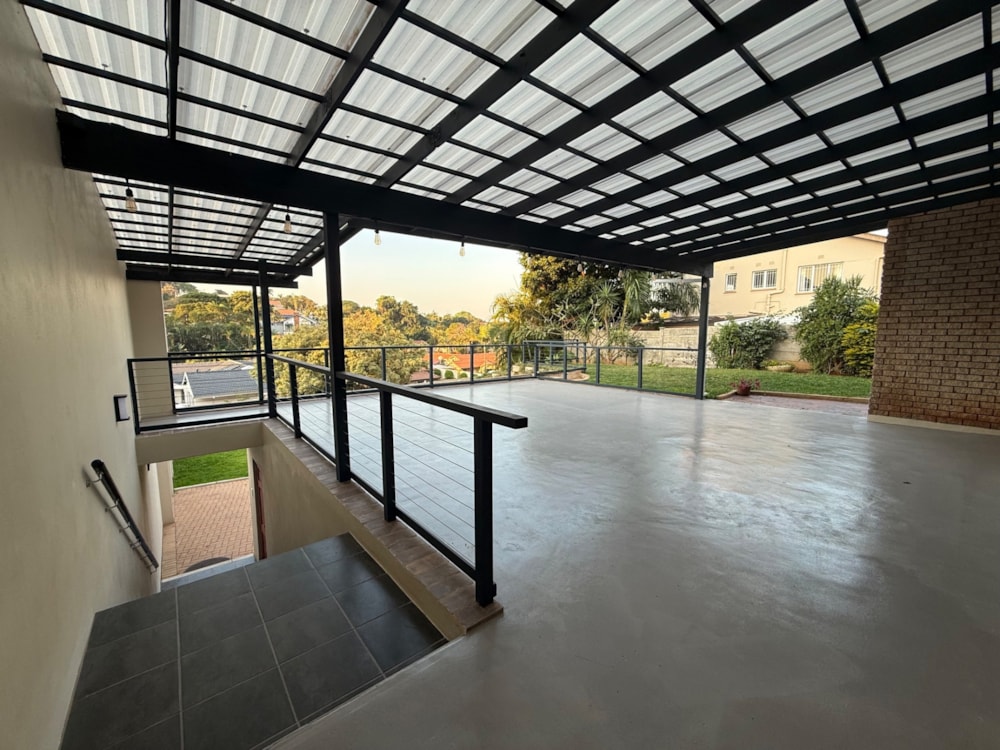 Townhouse to rent in La Lucia - 1ND1743727
