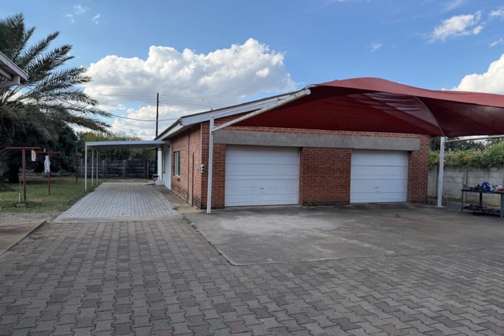 House for sale in Parklands, Bulawayo, Zimbabwe - 3ZB1743785
