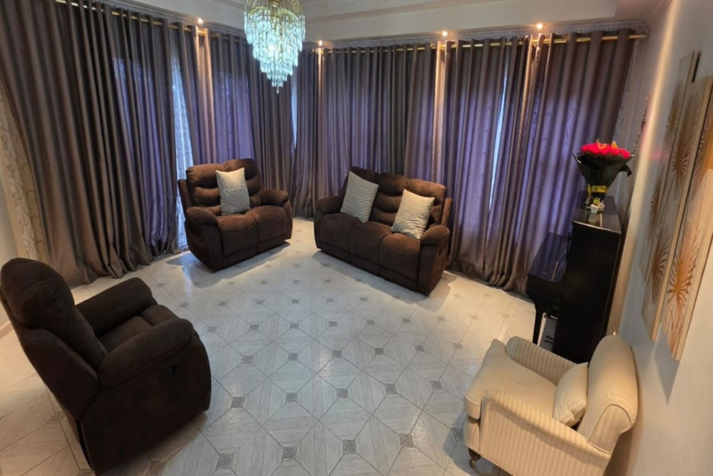 House for sale in Chatsworth, KwaZulu-Natal - 1WB1743878