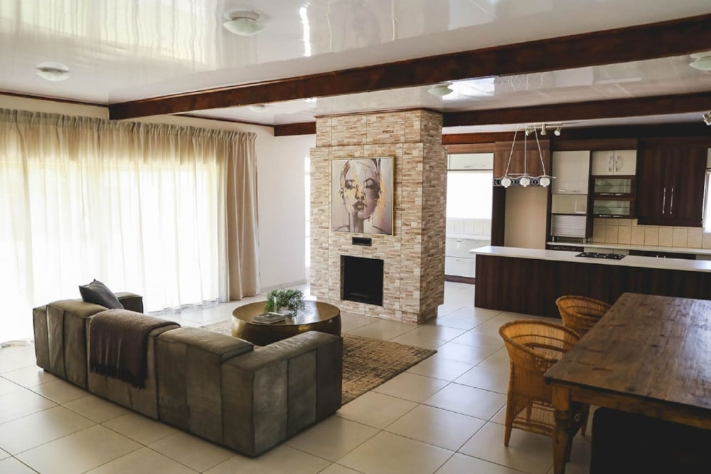 House for sale in Jim Fouche Park - 1WM1743829 House for sale in Jim Fouche Park - 1WM1743829