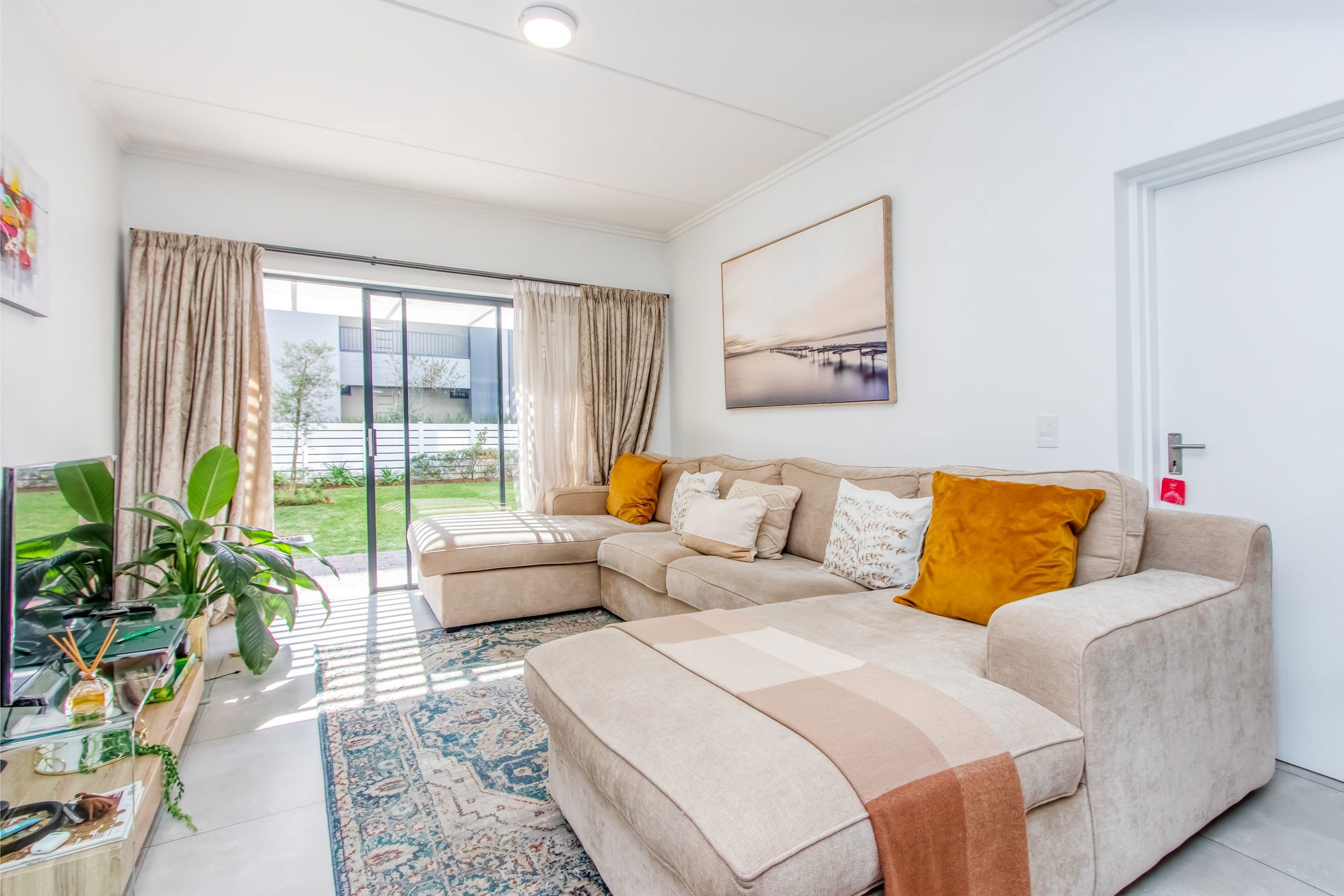 Apartment for sale in Broadacres - FW1744005