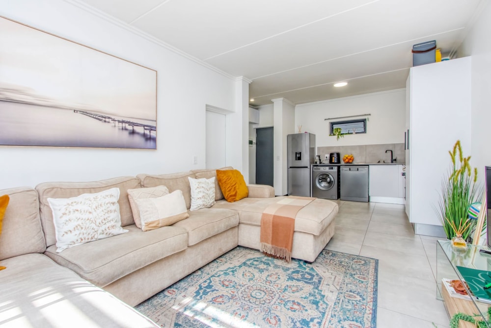 Apartment for sale in Broadacres - FW1744005