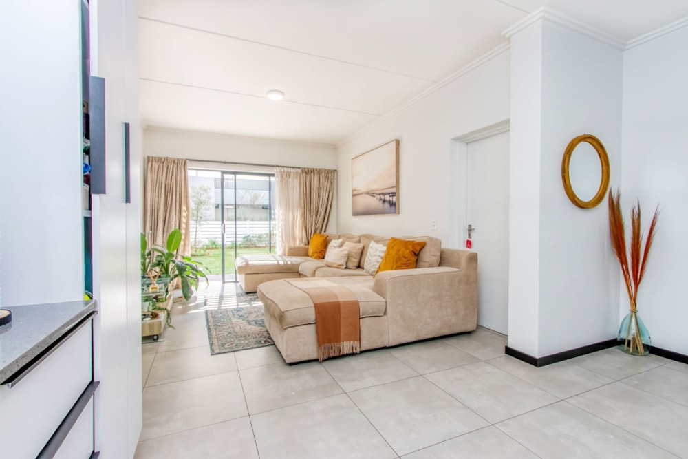 Apartment for sale in Broadacres - FW1744005