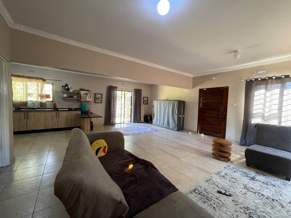 House for sale in White City, Botswana - 3BO1744010 House for sale in White City, Botswana - 3BO1744010