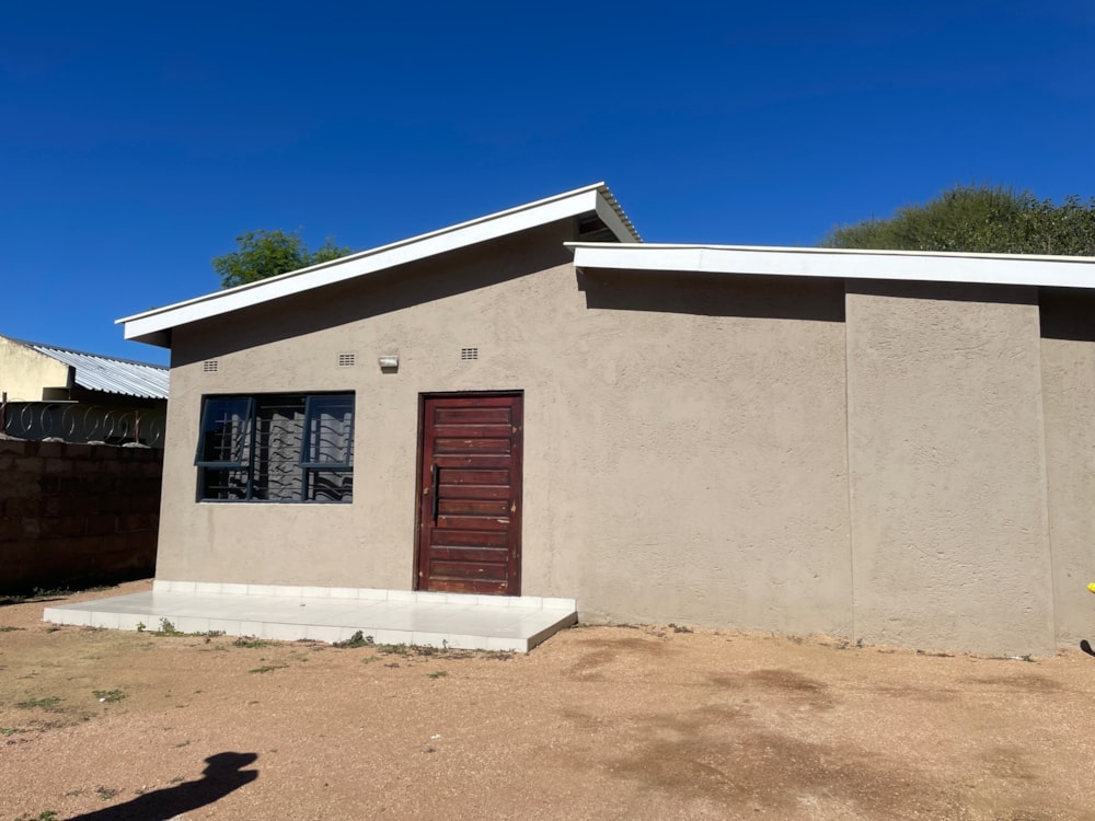 House for sale in White City, Botswana - 3BO1744010 House for sale in White City, Botswana - 3BO1744010