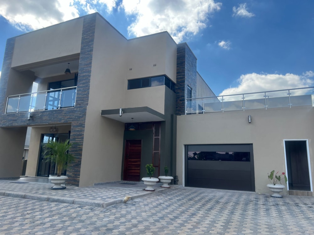 House to rent in Borrowdale, Zimbabwe - 3ZB1743905