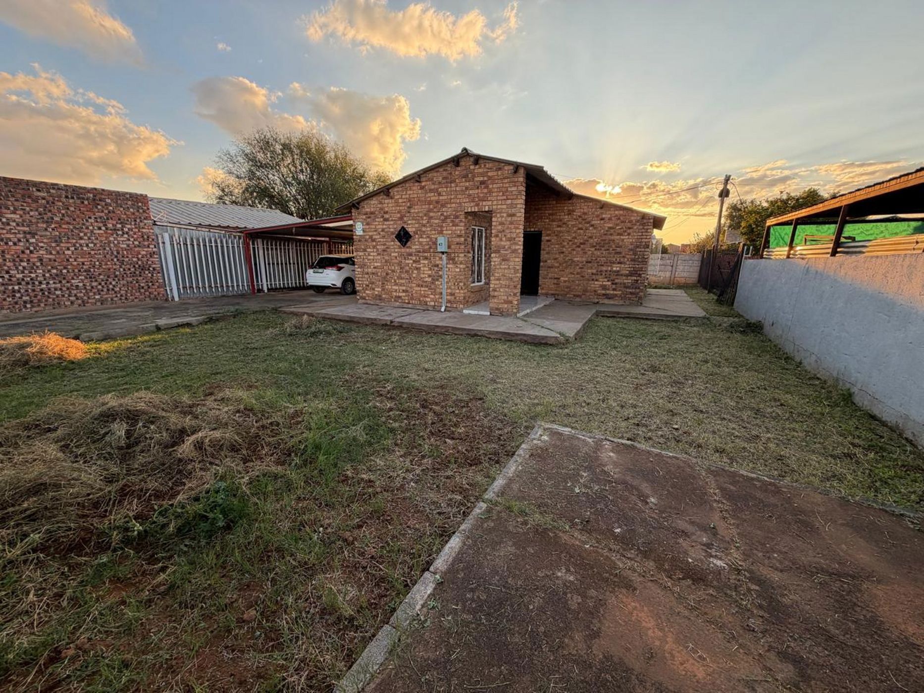 House for sale in Roodepan - 1KJ1743932