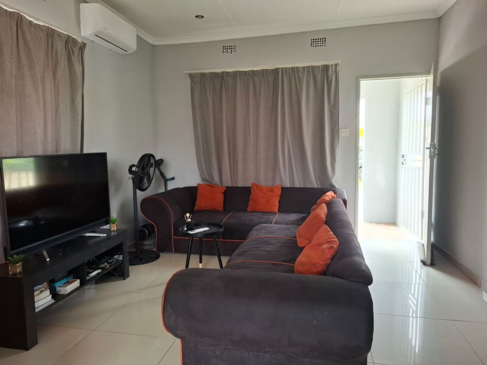Multi-storey apartment for sale in Palapye, Botswana - 3BO1743933