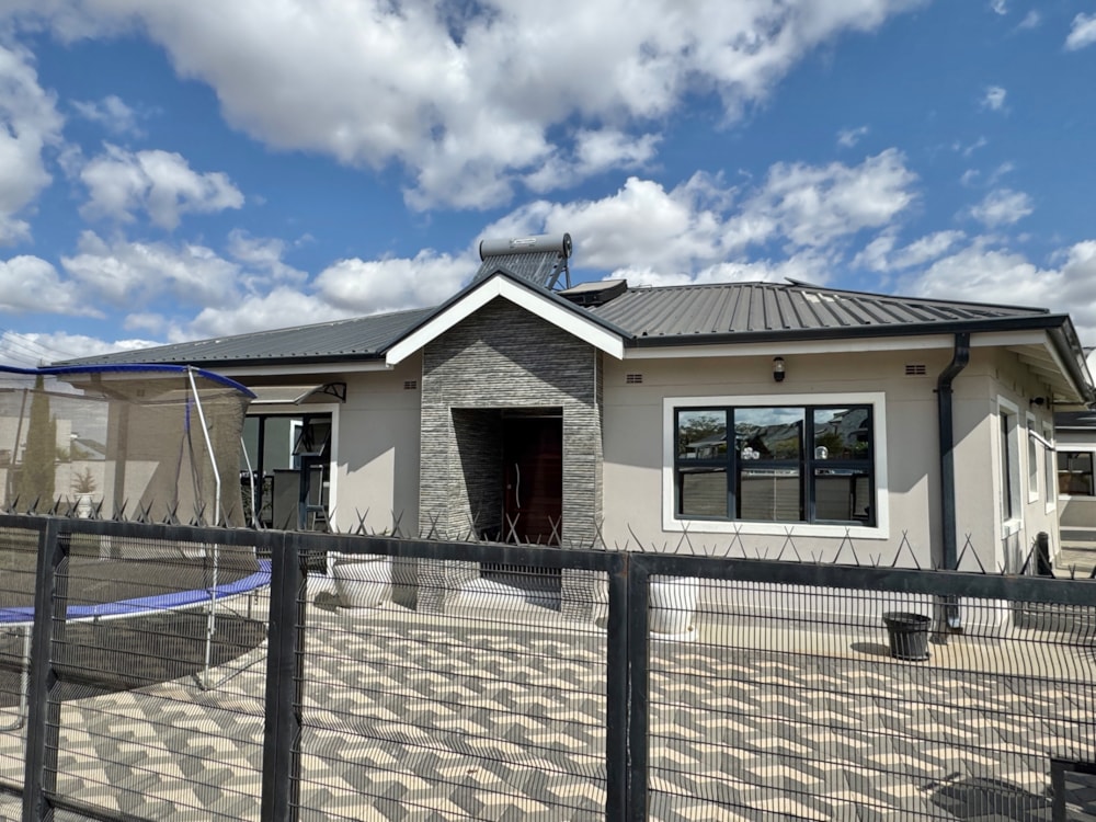 Single-storey cluster to rent in Arlington, Zimbabwe - 3ZB1743950
