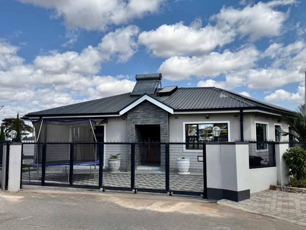 Single-storey cluster to rent in Arlington, Zimbabwe - 3ZB1743950