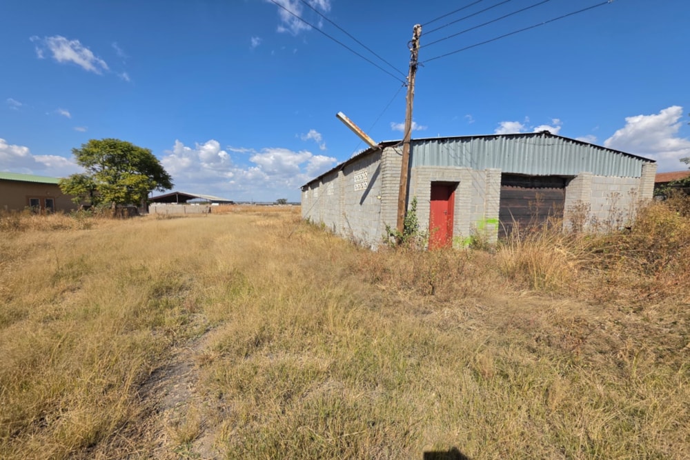 Commercial industrial property for sale in Kelvin, Zimbabwe - 3ZB1743953