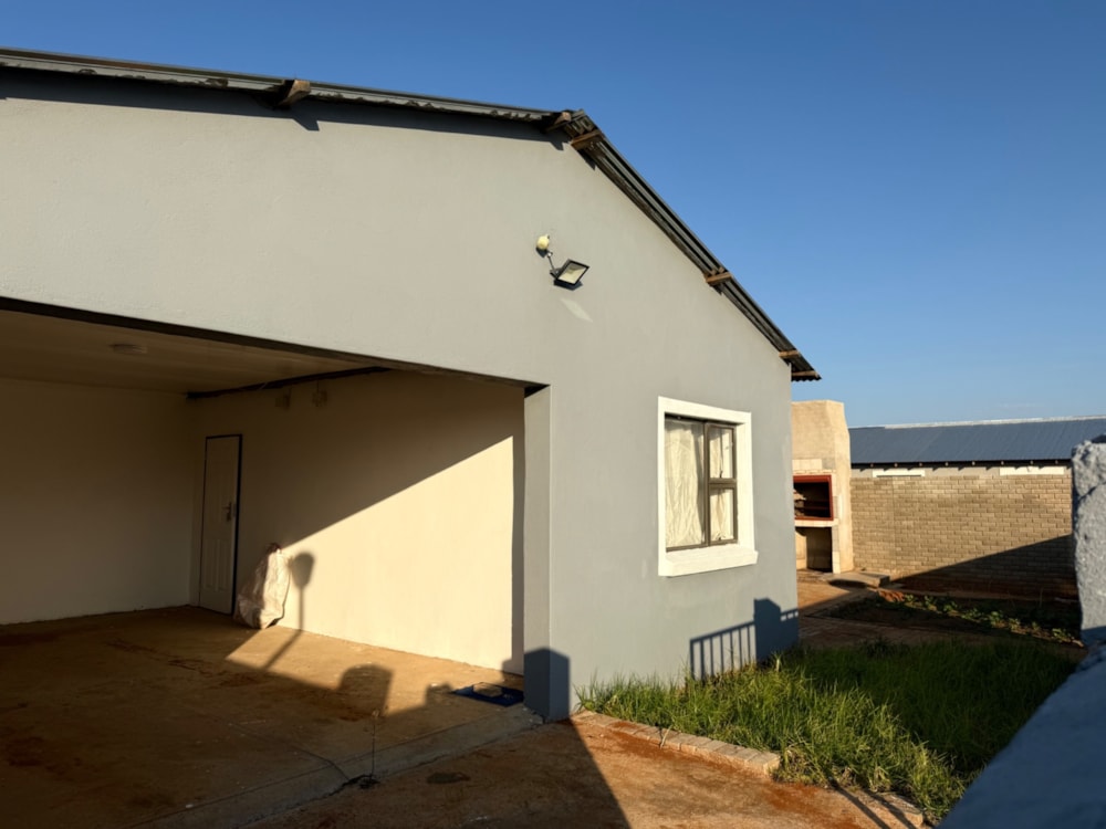 House for sale in Camelot, Kimberley - 1KJ1744070 House for sale in Camelot, Kimberley - 1KJ1744070