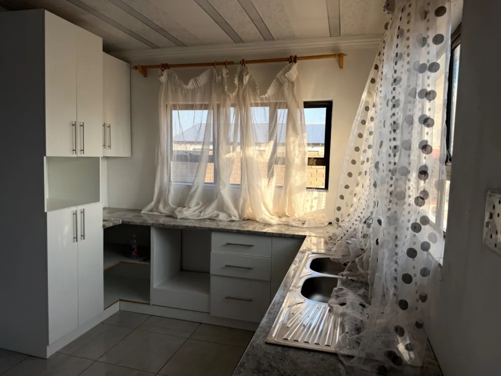 House for sale in Camelot, Kimberley - 1KJ1744070 House for sale in Camelot, Kimberley - 1KJ1744070