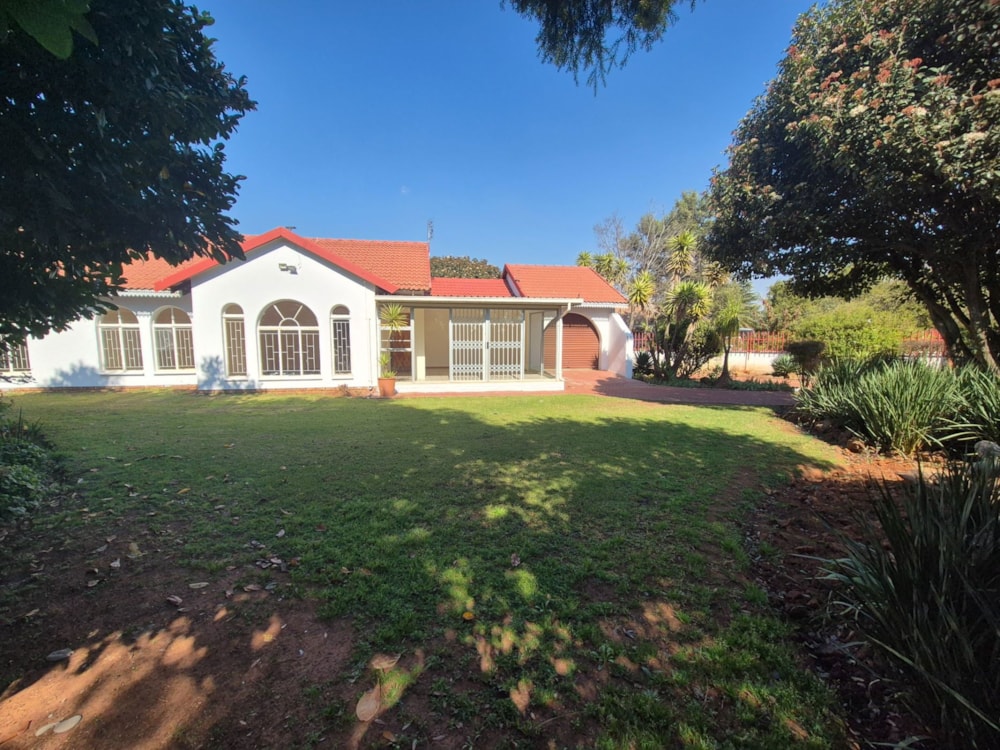 House for sale in Dennesig, Middelburg, Mpumalanga - 1MD1744069 House for sale in Dennesig, Middelburg, Mpumalanga - 1MD1744069