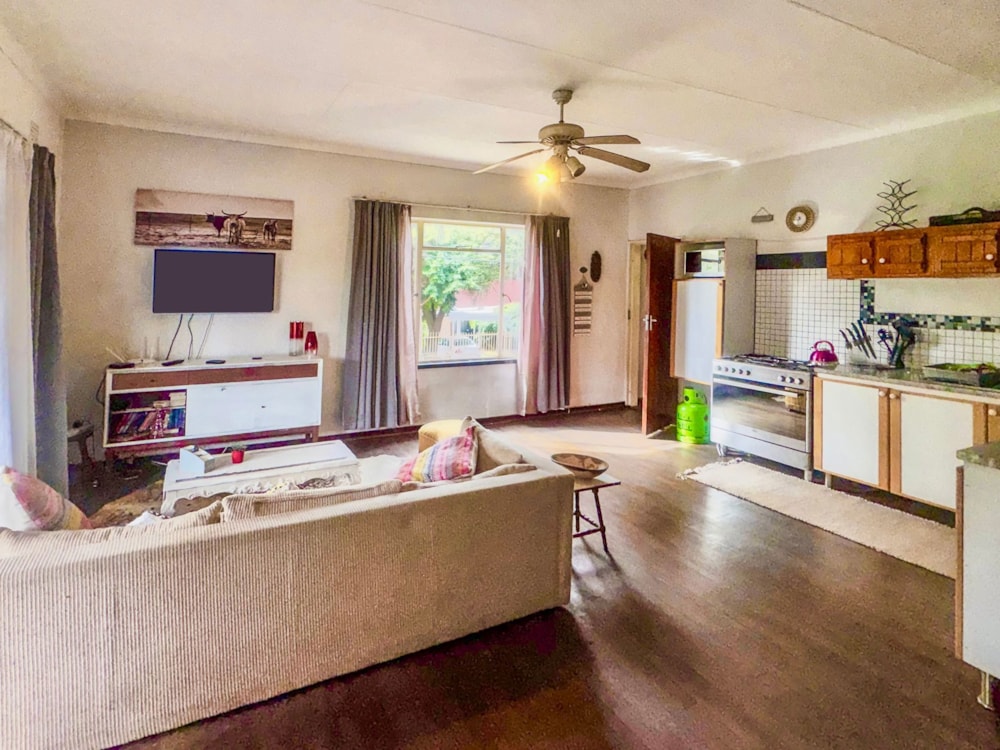 Apartment to rent in Schoemansville - 1HR1744093