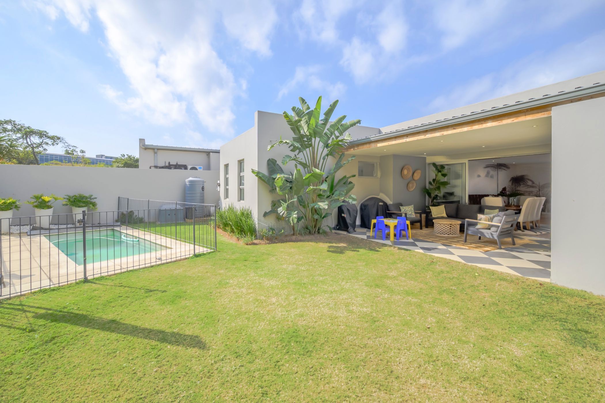 Townhouse for sale in La Lucia - 1ND1744183