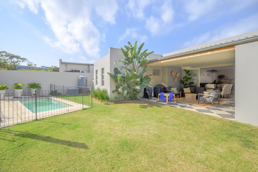 Townhouse for sale in La Lucia - 1ND1744183