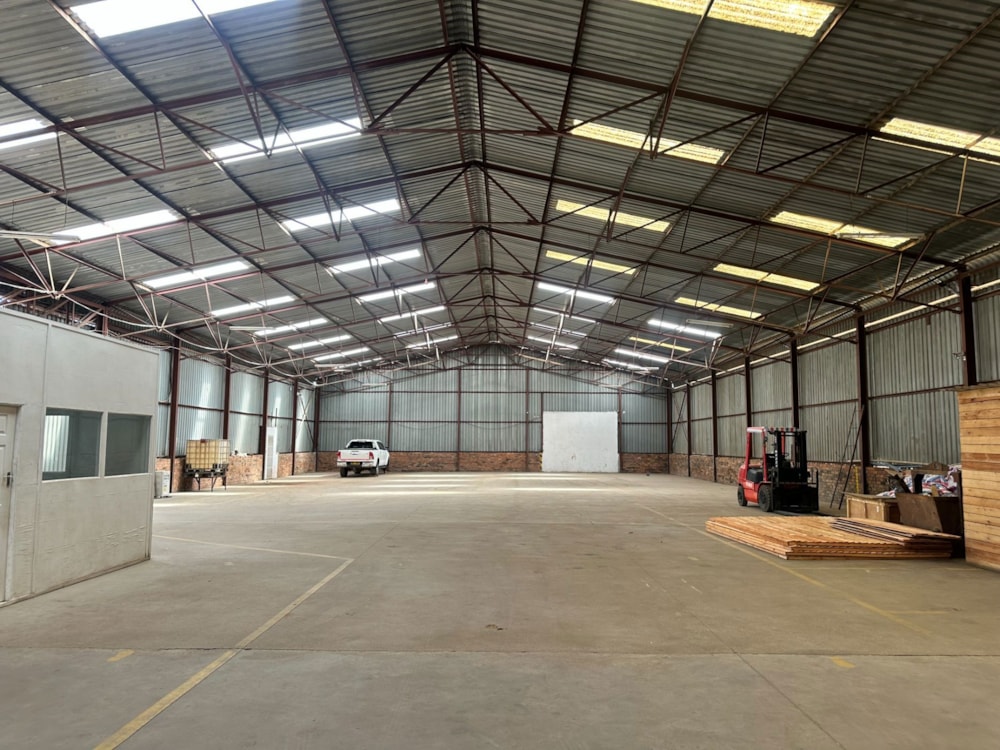 Commercial industrial property for sale in Ruwa, Zimbabwe - 3ZB1744170