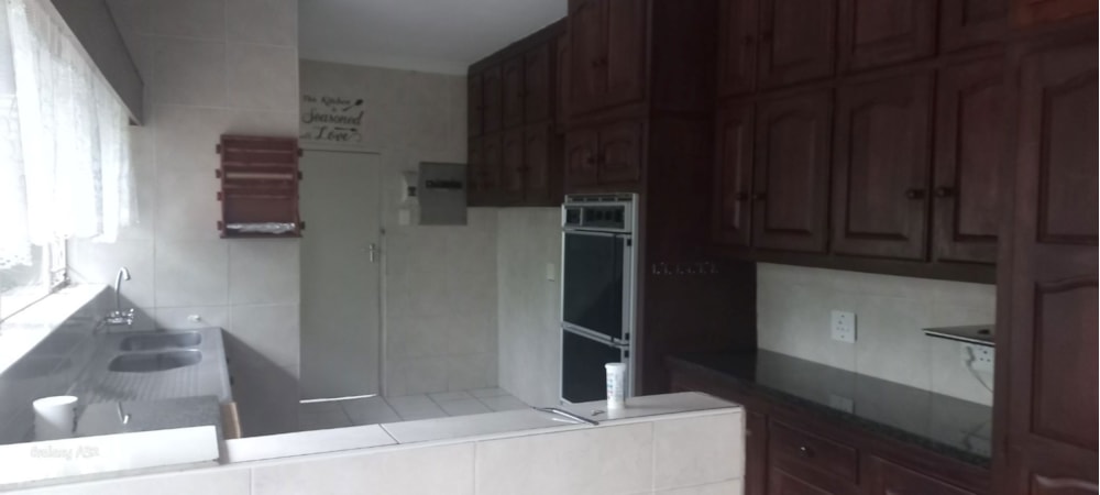 Single-storey house for sale in St Helena - 1WM1744232
