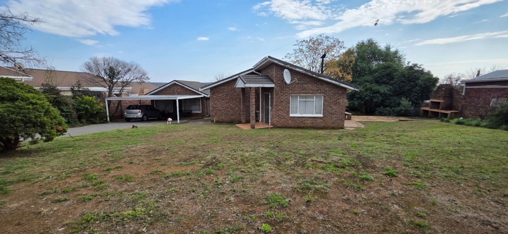 House for sale in Cradock - 1KK1744301