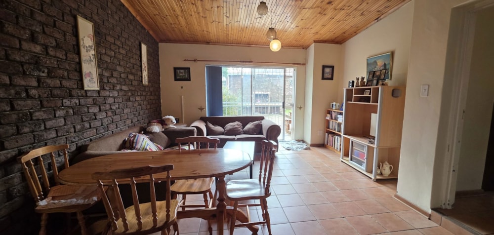 House for sale in Cradock - 1KK1744301