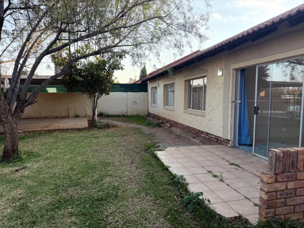 House for sale in Camelot, Kimberley - 1KJ1744319 House for sale in Camelot, Kimberley - 1KJ1744319