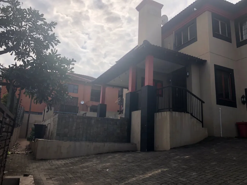 House for sale in Stonehenge - 1NS1744644 House for sale in Stonehenge - 1NS1744644