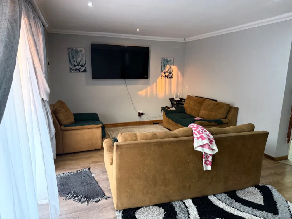 House for sale in Camelot, Kimberley - 1KJ1744333 House for sale in Camelot, Kimberley - 1KJ1744333