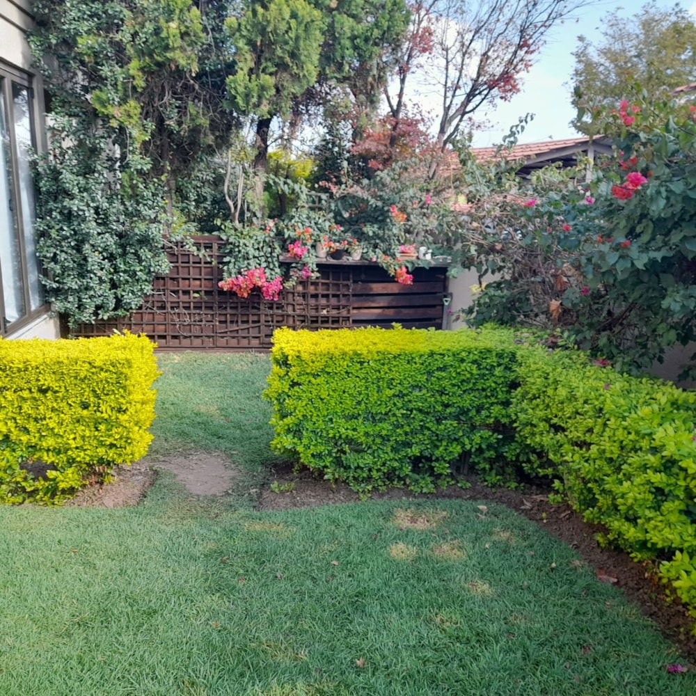 Apartment to rent in Douglasdale - FYL1744373