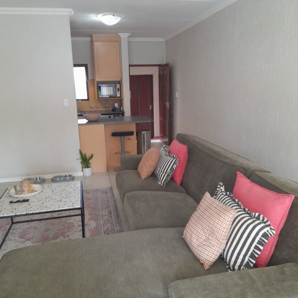 Apartment to rent in Douglasdale - FYL1744373