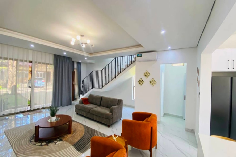 Double-storey apartment to rent in Chudleigh, Zambia - 3ZA1744377