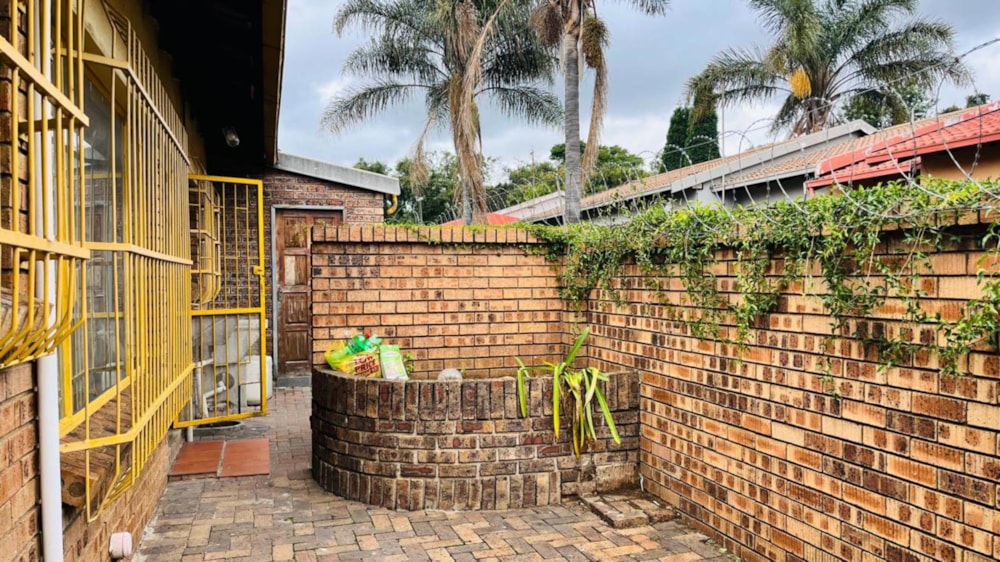 House for sale in Witbank Central (eMalahleni Central)  - 1WD1744438