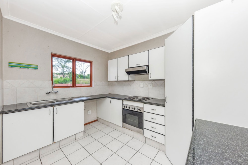 Apartment to rent in North Riding - FYL1744482