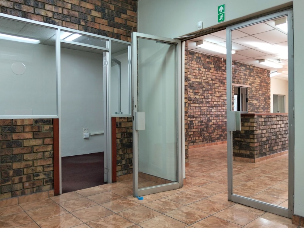 Commercial industrial property for sale in Vanderbijlpark CE 6 - 1VT1744643 Commercial industrial property for sale in Vanderbijlpark CE 6 - 1VT1744643