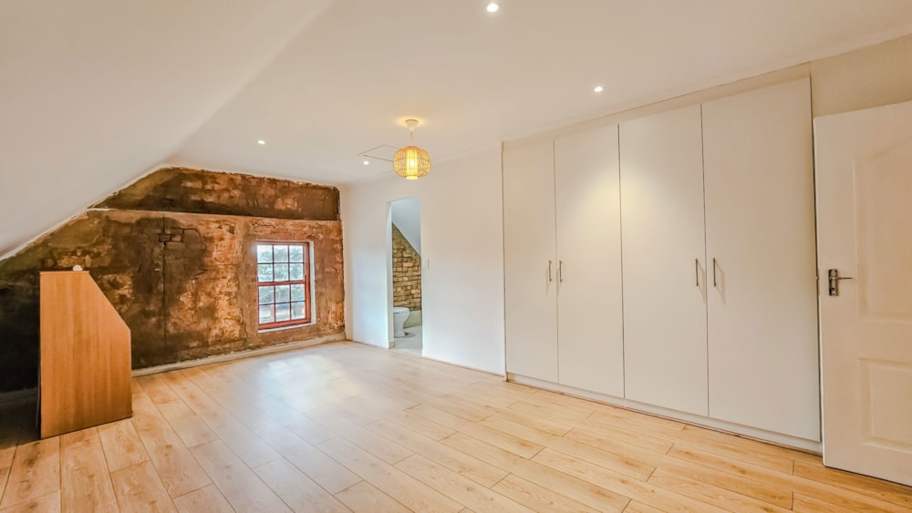 Loft to rent in Wellington - TKL1744546 Loft to rent in Wellington - TKL1744546