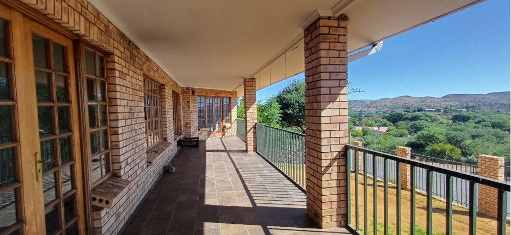 House for sale in Vanderkloof - 1KK1745081 House for sale in Vanderkloof - 1KK1745081