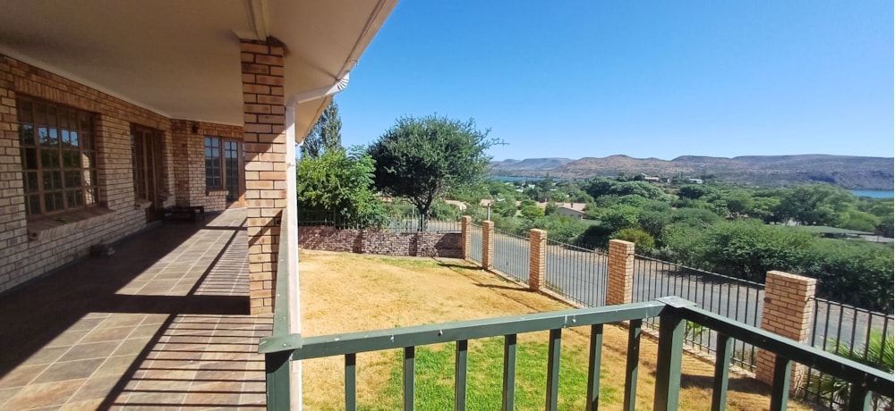 House for sale in Vanderkloof - 1KK1745081 House for sale in Vanderkloof - 1KK1745081