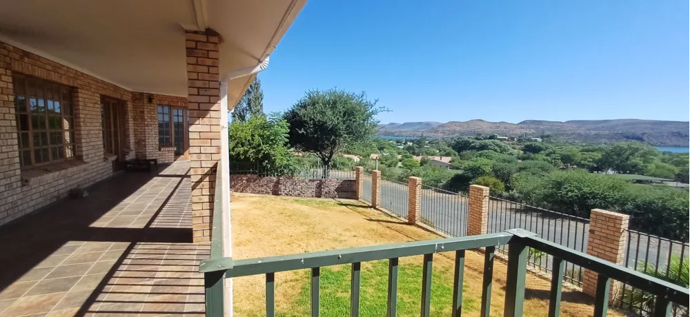 House for sale in Vanderkloof - 1KK1745081 House for sale in Vanderkloof - 1KK1745081