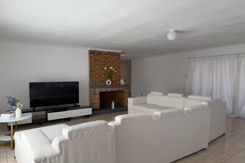 House for sale in Selbourne Park, Zimbabwe - 3ZB1744557 House for sale in Selbourne Park, Zimbabwe - 3ZB1744557