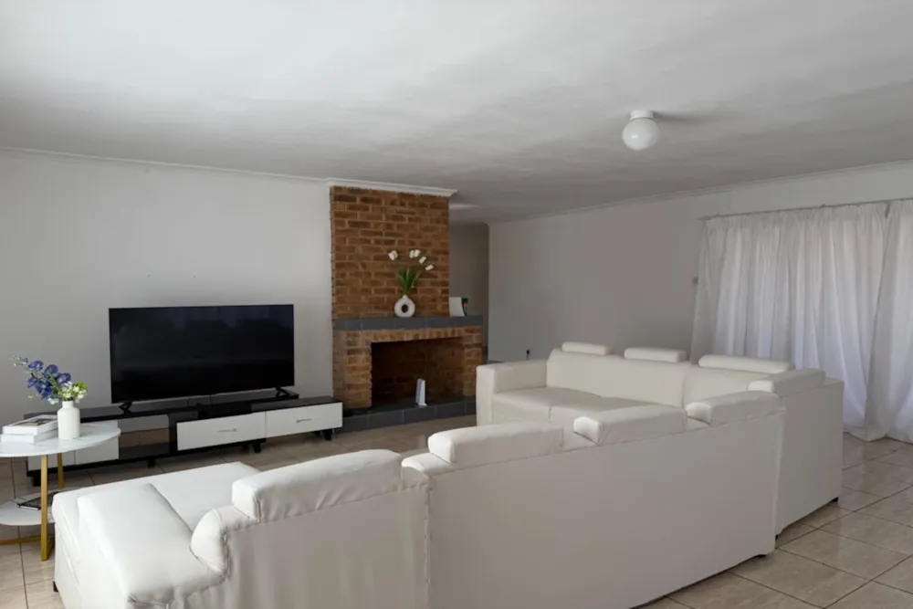 House for sale in Selbourne Park, Zimbabwe - 3ZB1744557 House for sale in Selbourne Park, Zimbabwe - 3ZB1744557